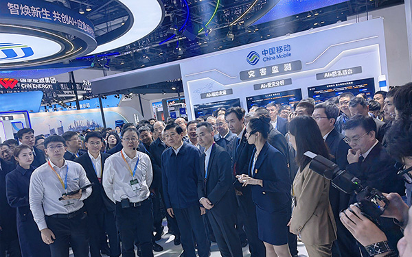 在香港展位搭建服務中，如何讓空間本身訴說情感？